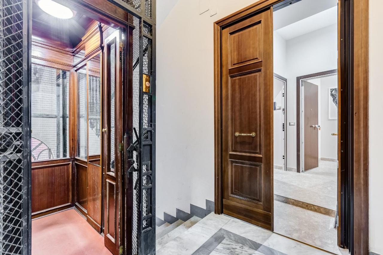 Crystal Trevi Fountain - Romedreamhome Kültér fotó